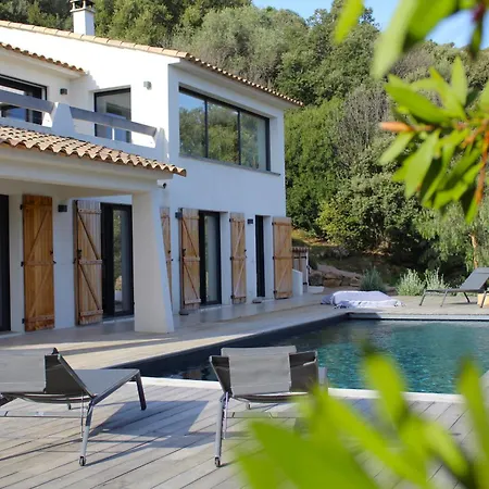 Pura Vida Sainte-Lucie de Porto-Vecchio