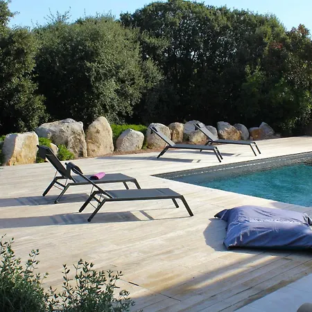 Pura Vida Di Olmuccio * Sainte-Lucie de Porto-Vecchio