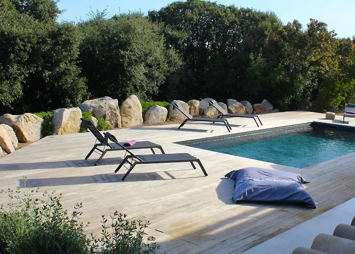 Pura Vida Di Olmuccio * Sainte-Lucie de Porto-Vecchio